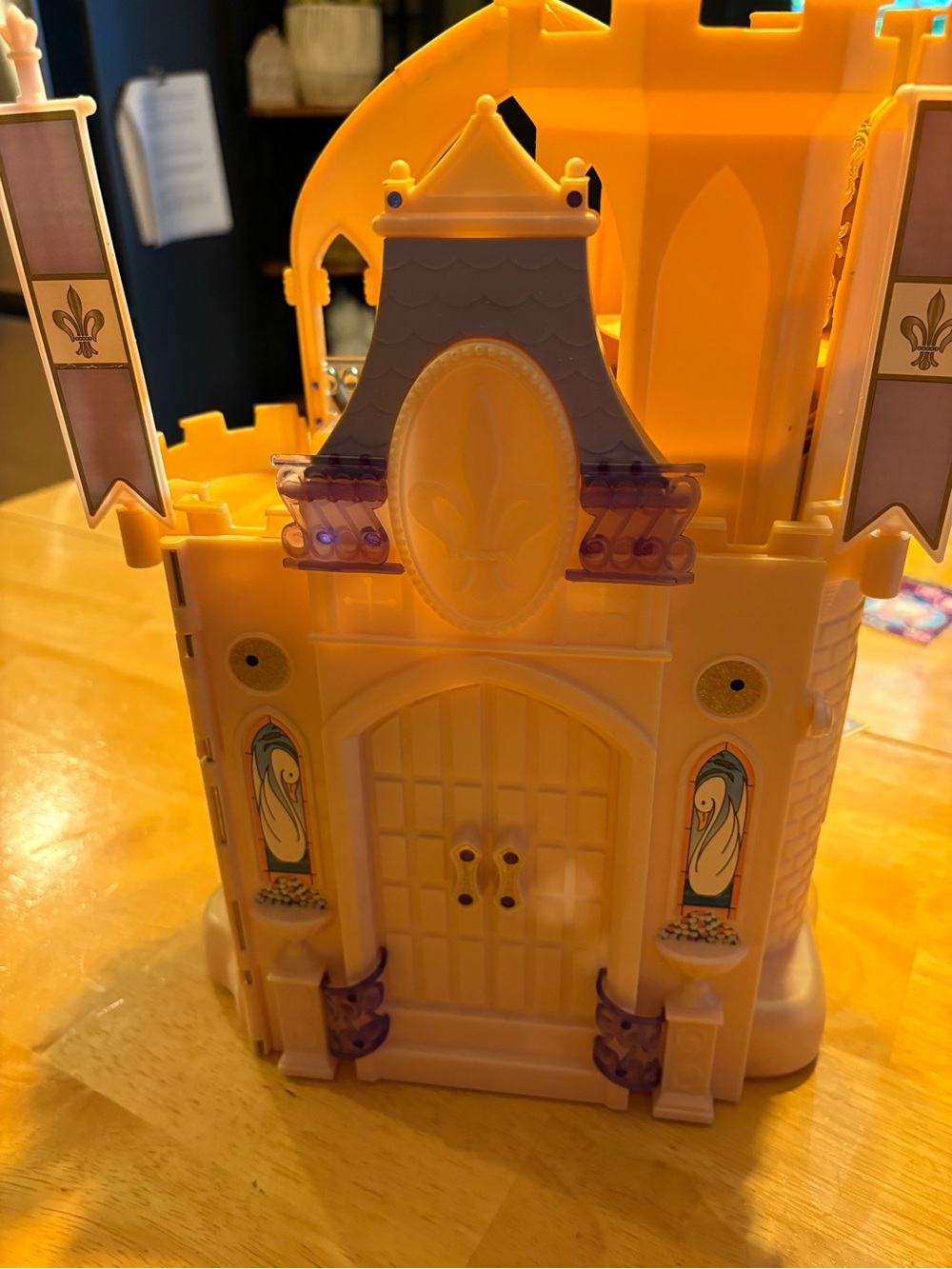 Mattel Kelly swan castle